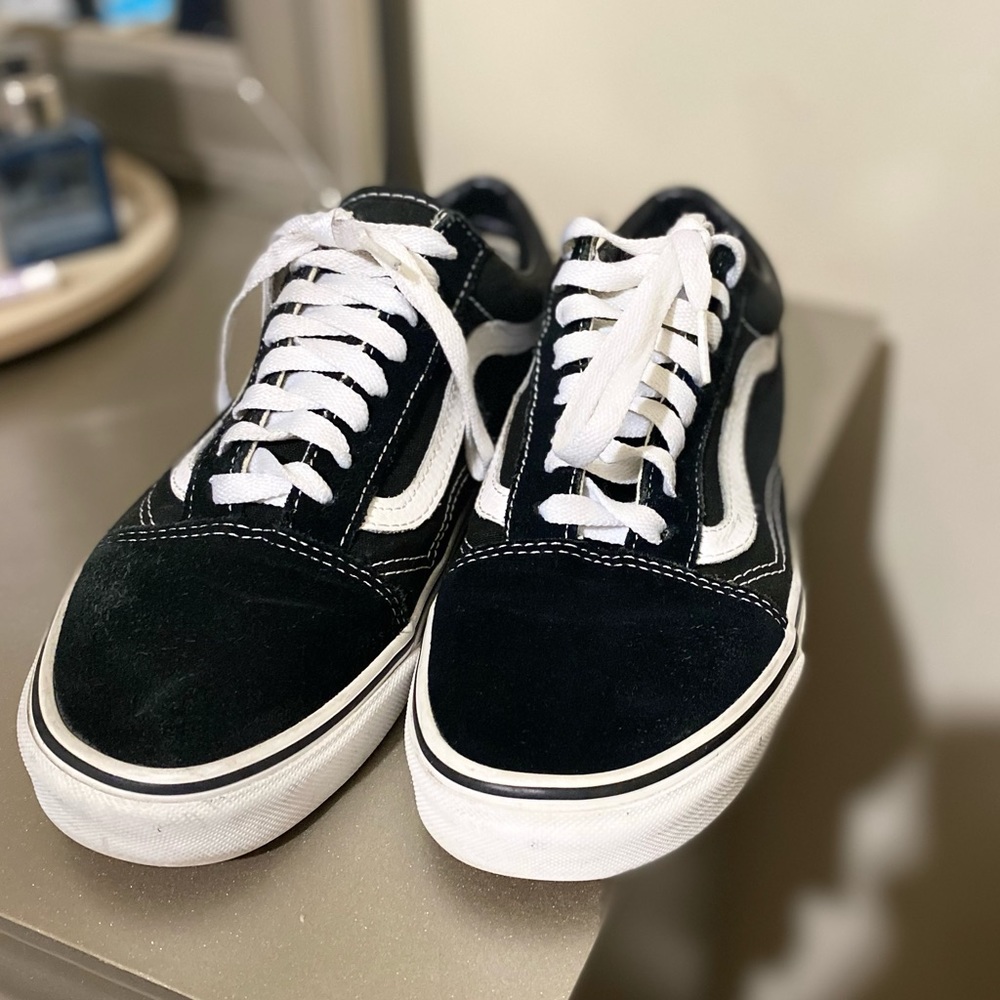 Vans “old skool” shoes